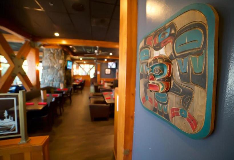 فندق Cape Fox Lodge