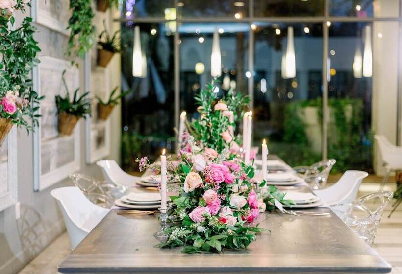 Castle Hotel, Autograph Collection