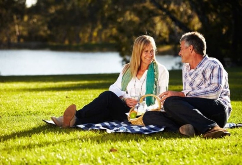 בית מלון כפרי Clare Country Club