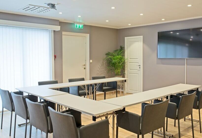 Clarion Collection Hotel Bastion