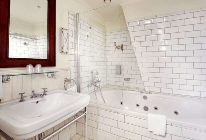 Clarion Collection Hotel Bastion