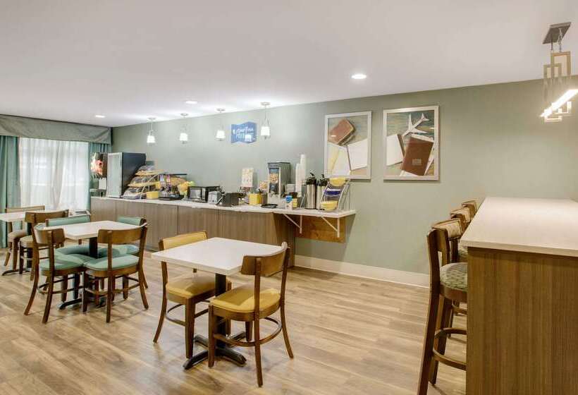 호텔 Clarion Pointe Atlanta Airport College Park