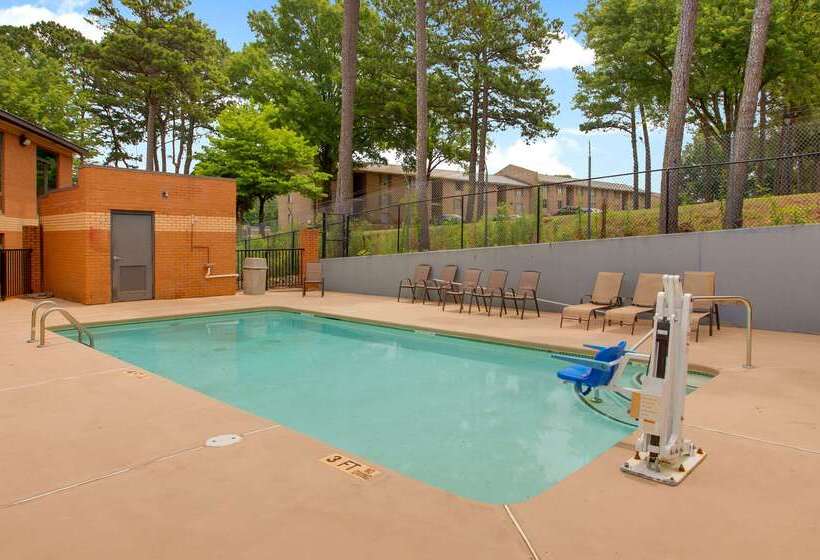 酒店 Clarion Pointe Atlanta Airport College Park