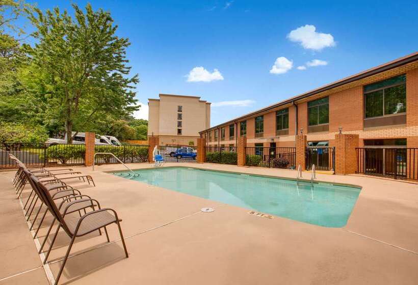 호텔 Clarion Pointe Atlanta Airport College Park