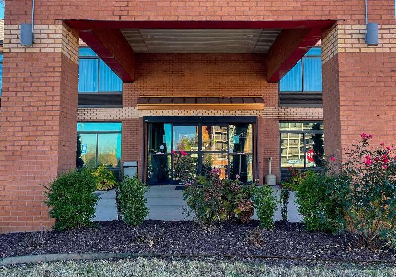 호텔 Clarion Pointe Atlanta Airport College Park