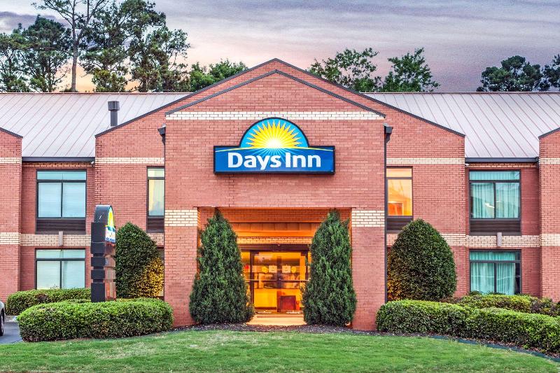 호텔 Clarion Pointe Atlanta Airport College Park