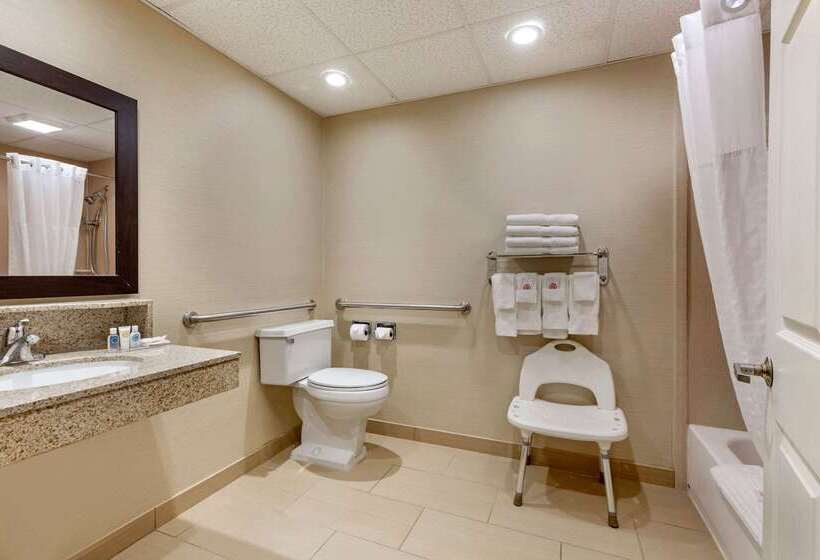 Отель Comfort Inn Auburn Worcester