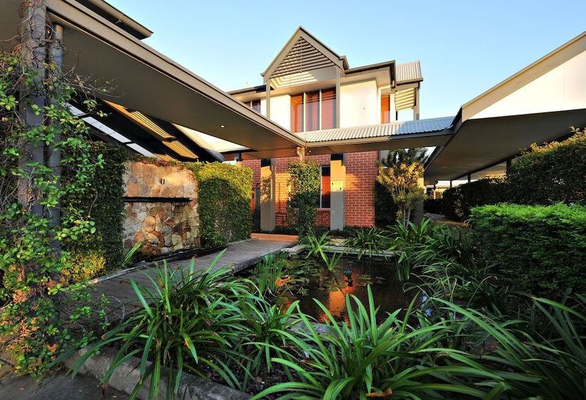 فندق Comfort Inn & Apartments Northgate Airport