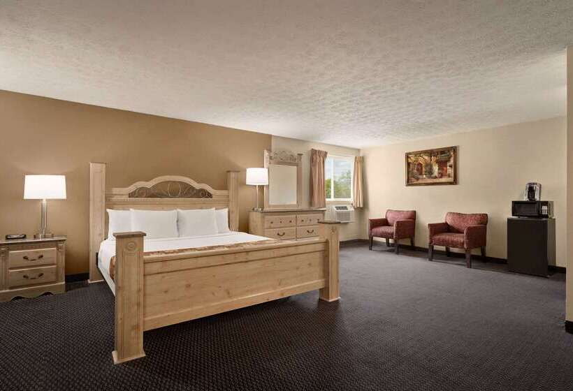 Отель Days Inn By Wyndham Airport/maine Mall