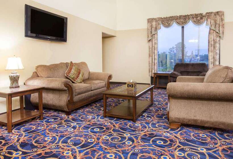 Отель Days Inn By Wyndham Alma Arkansas