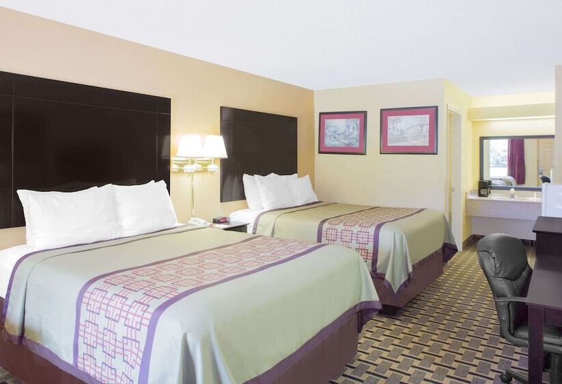 בית מלון כפרי Days Inn By Wyndham Andalusia