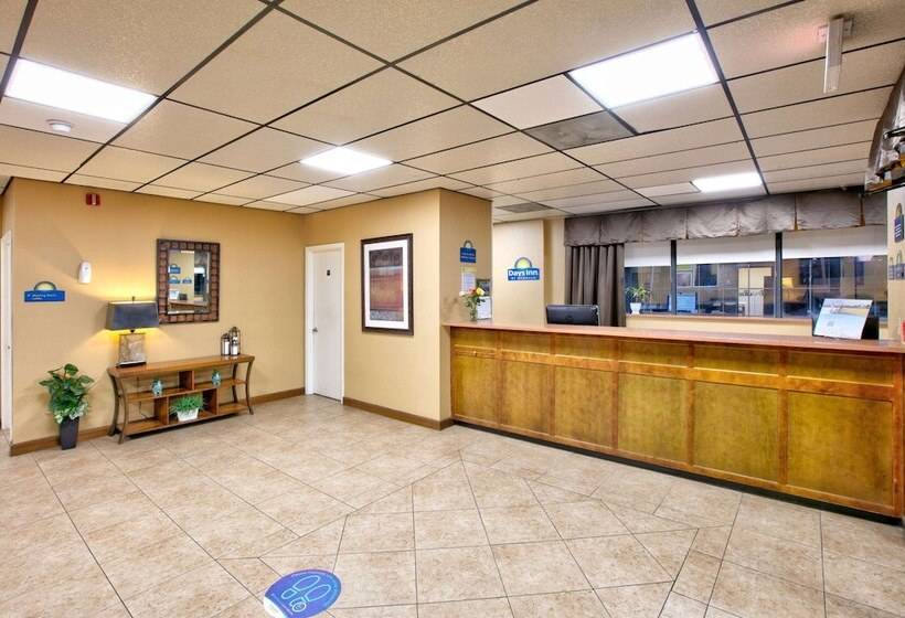 酒店 Days Inn By Wyndham Batesville