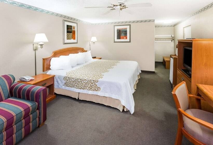 酒店 Days Inn By Wyndham Batesville