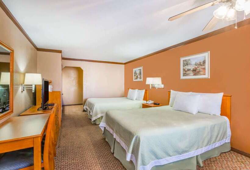 Отель Days Inn By Wyndham Bishop