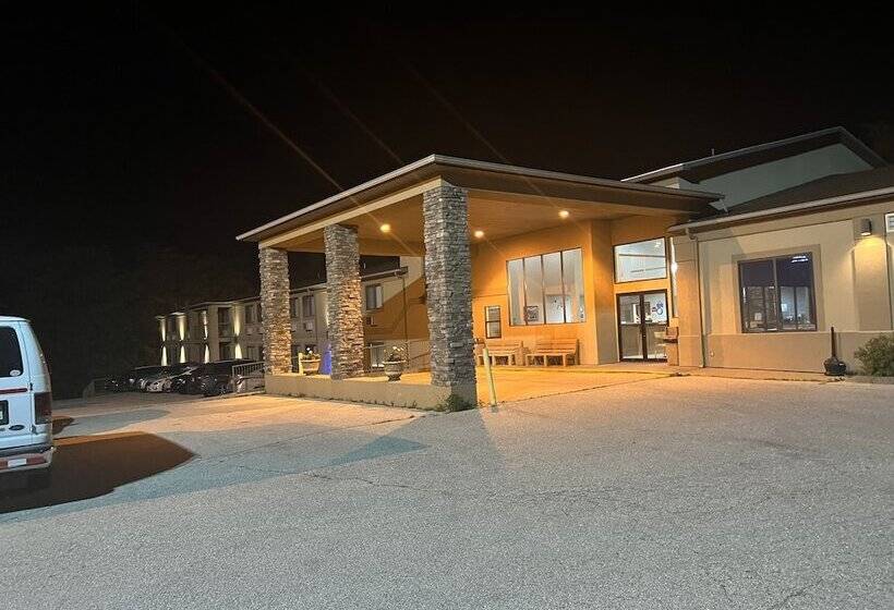 בית מלון כפרי Days Inn By Wyndham Boonville