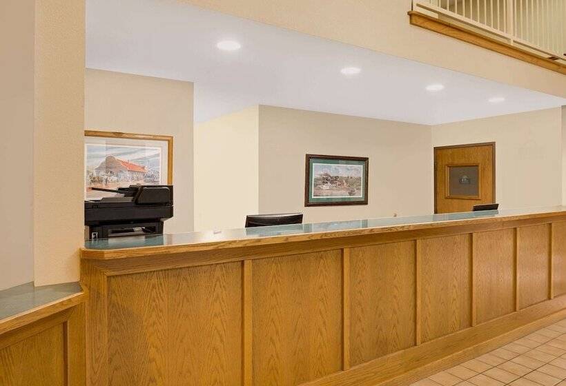 בית מלון כפרי Days Inn By Wyndham Boonville