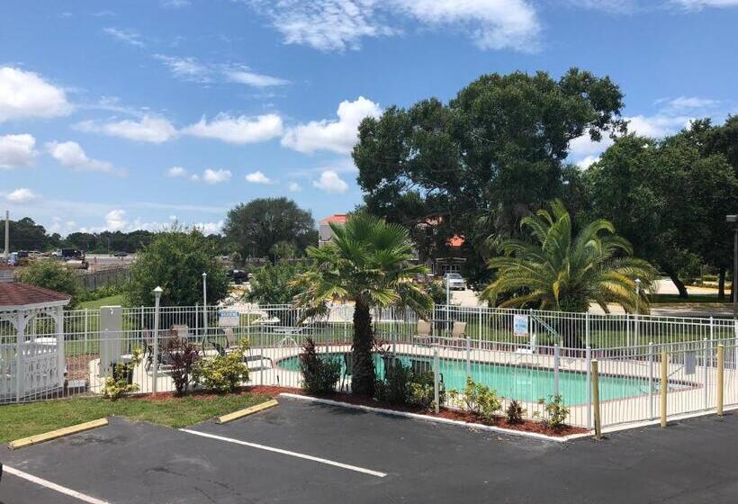 ホテル Days Inn By Wyndham Bradenton I75