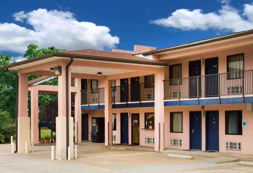 فندق Days Inn By Wyndham Camilla