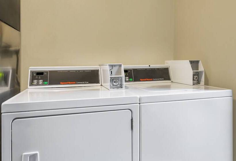 فندق Days Inn By Wyndham Carlsbad