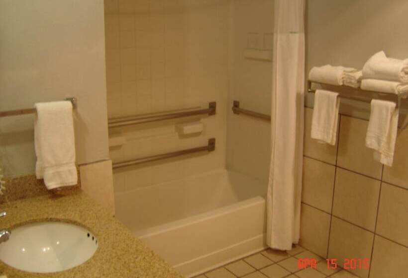 فندق Days Inn By Wyndham Carlsbad