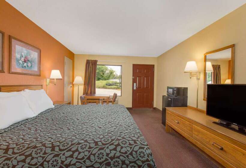 בית מלון כפרי Days Inn By Wyndham Childersburg