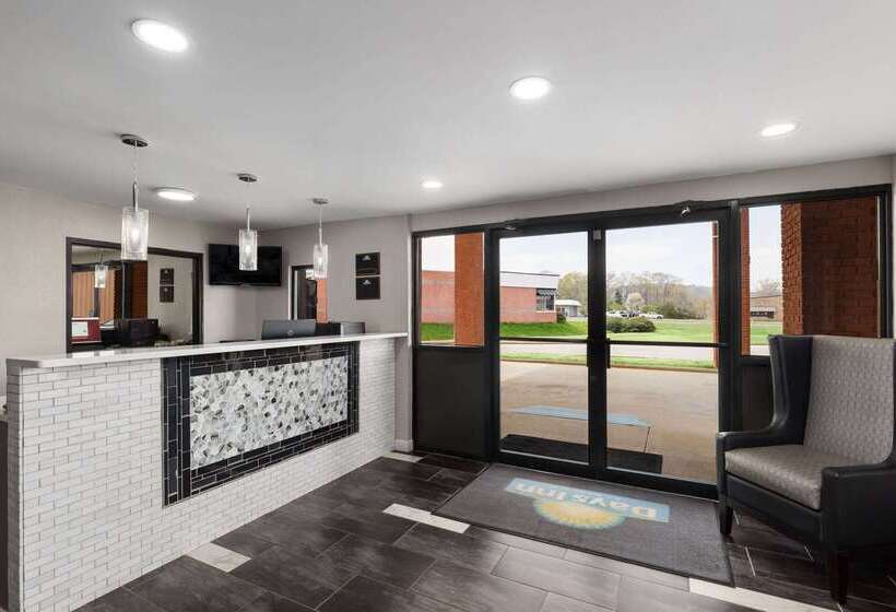 בית מלון כפרי Days Inn By Wyndham Childersburg