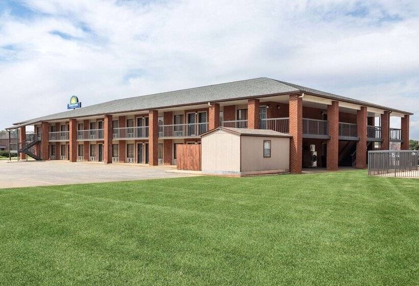 בית מלון כפרי Days Inn By Wyndham Childersburg