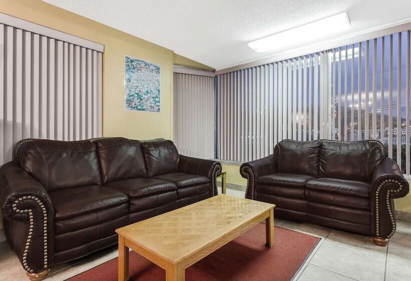 酒店 Days Inn By Wyndham Clayton