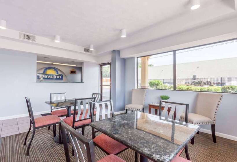 فندق Days Inn By Wyndham Clinton