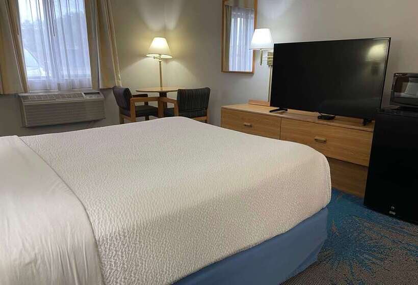 호텔 Days Inn By Wyndham Colby