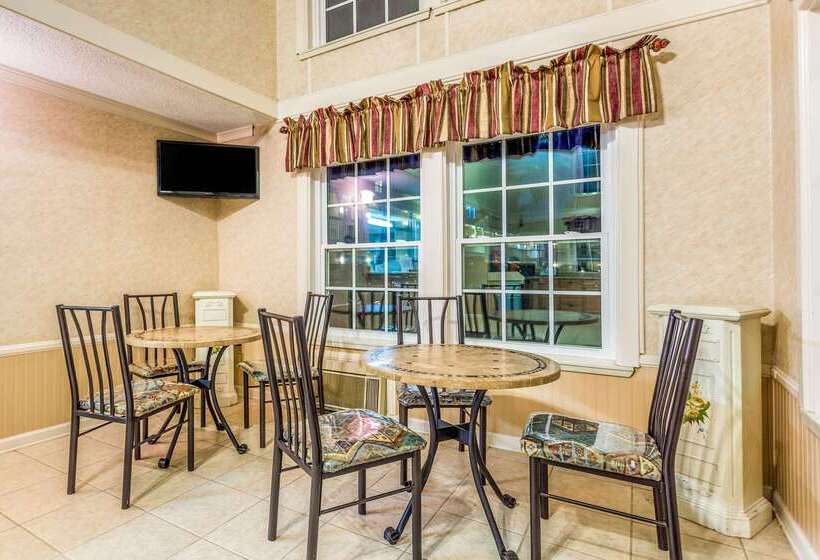 فندق Days Inn By Wyndham Cornelia