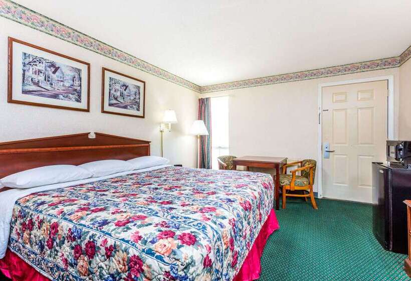 فندق Days Inn By Wyndham Cornelia