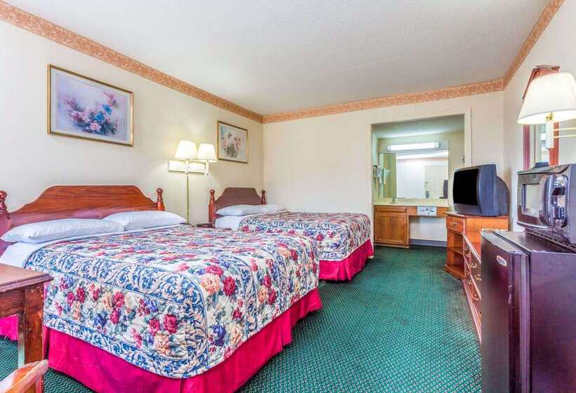 فندق Days Inn By Wyndham Cornelia