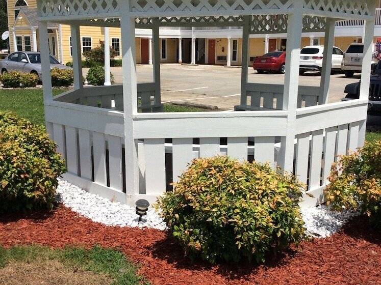 فندق Days Inn By Wyndham Cornelia