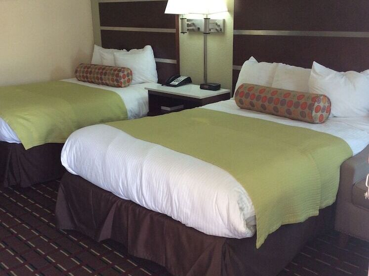 فندق Days Inn By Wyndham Cornelia