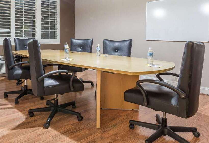 Prodigy Hotel, A Days Inn By Wyndham