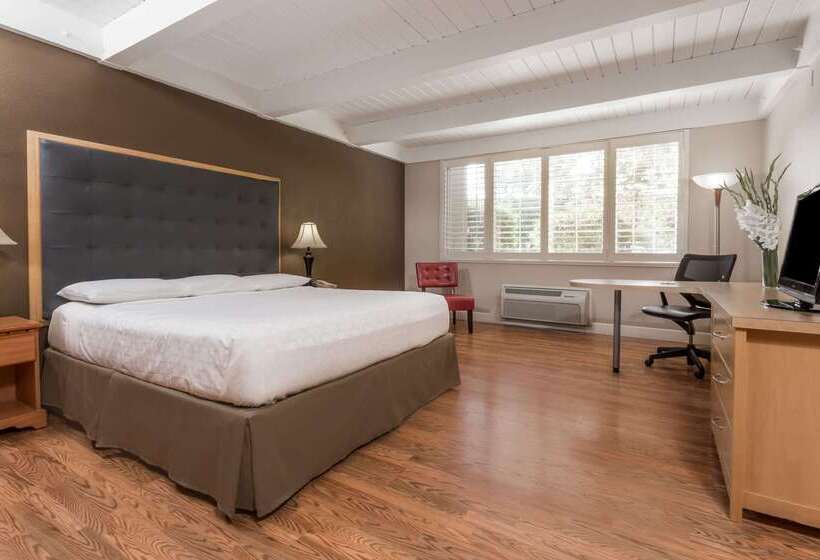 Prodigy Hotel, A Days Inn By Wyndham