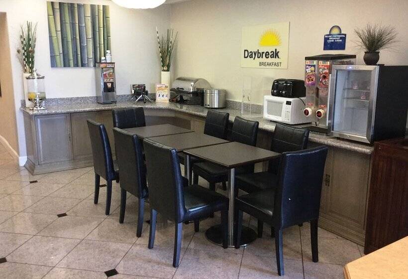 Prodigy Hotel, A Days Inn By Wyndham