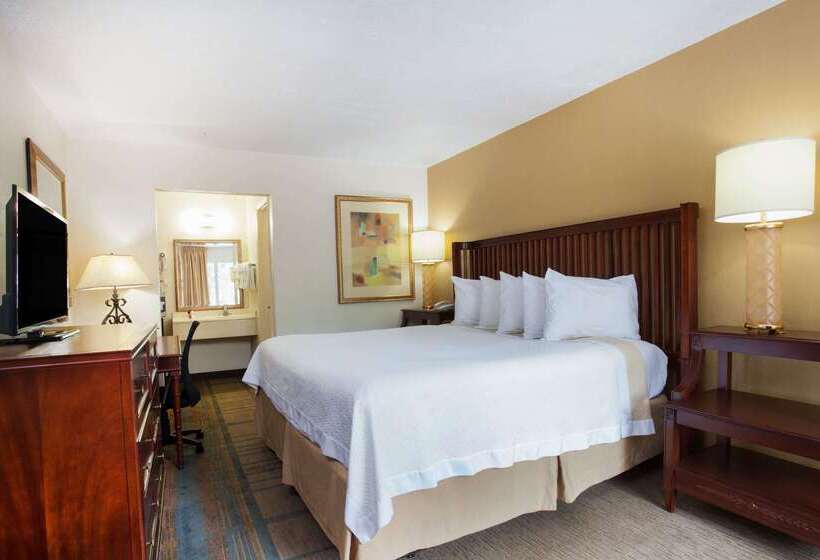 בית מלון כפרי Days Inn By Wyndham Daytona Beach Speedway