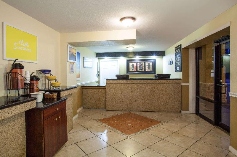 فندق Days Inn By Wyndham Daytona Beach Speedway