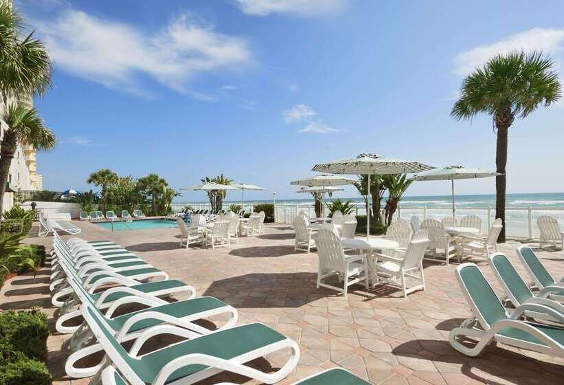 فندق Days Inn By Wyndham Daytona Oceanfront