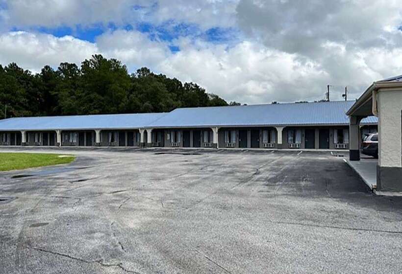 فندق Days Inn By Wyndham Defuniak Springs