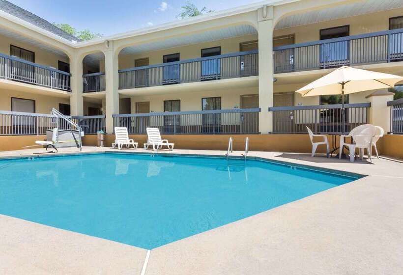 فندق Days Inn By Wyndham Elberton