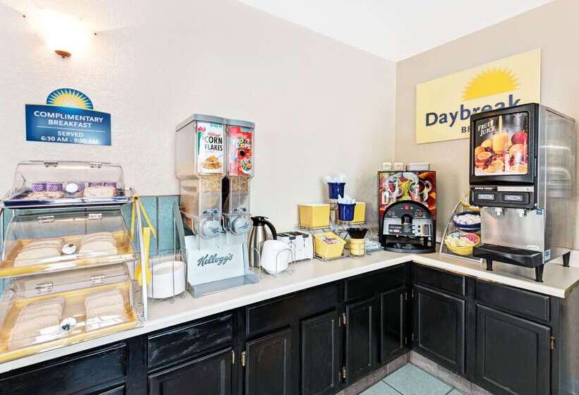 酒店 Days Inn By Wyndham Espanola