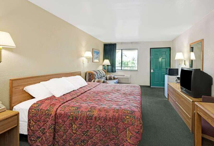 酒店 Days Inn By Wyndham Espanola