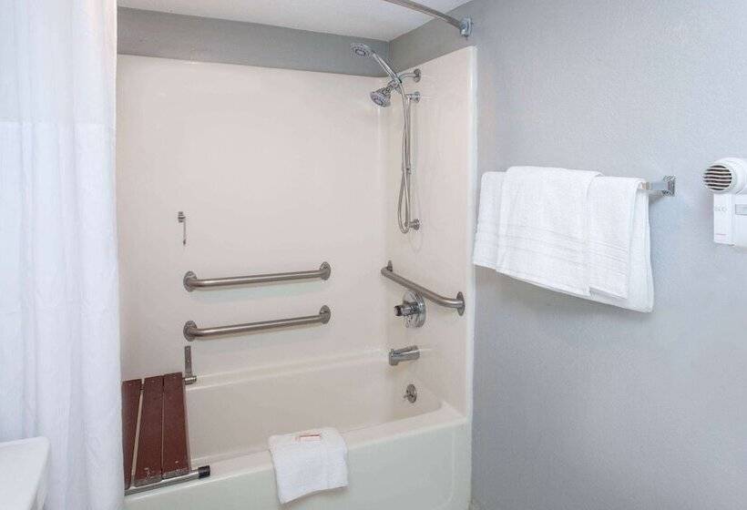 فندق Days Inn By Wyndham Farmer City