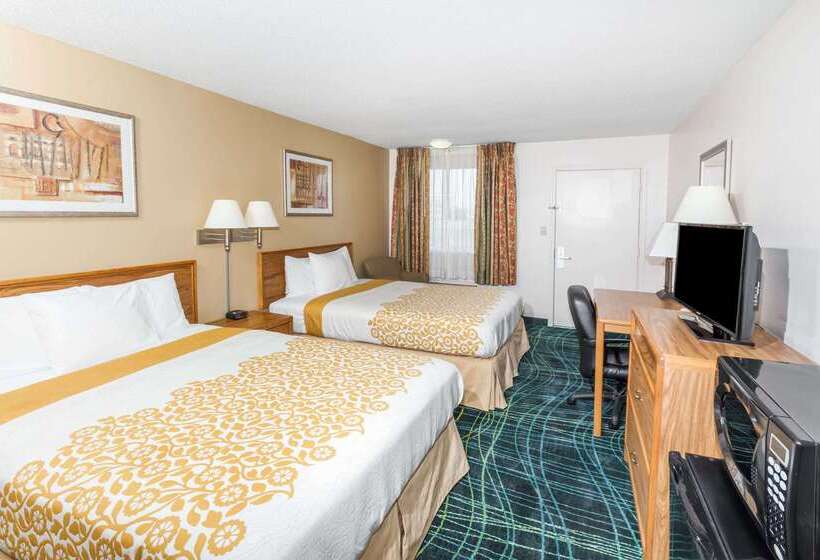 هتل Days Inn By Wyndham Fort Wayne