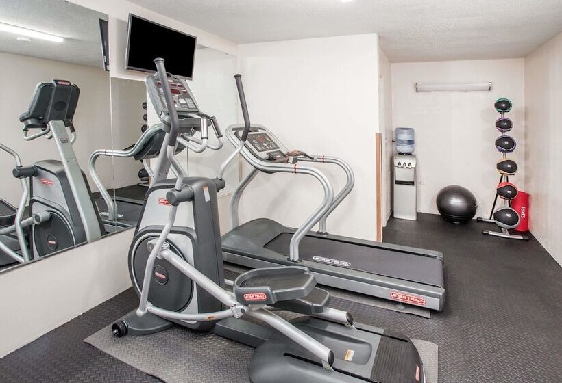 هتل Days Inn By Wyndham Fort Wayne