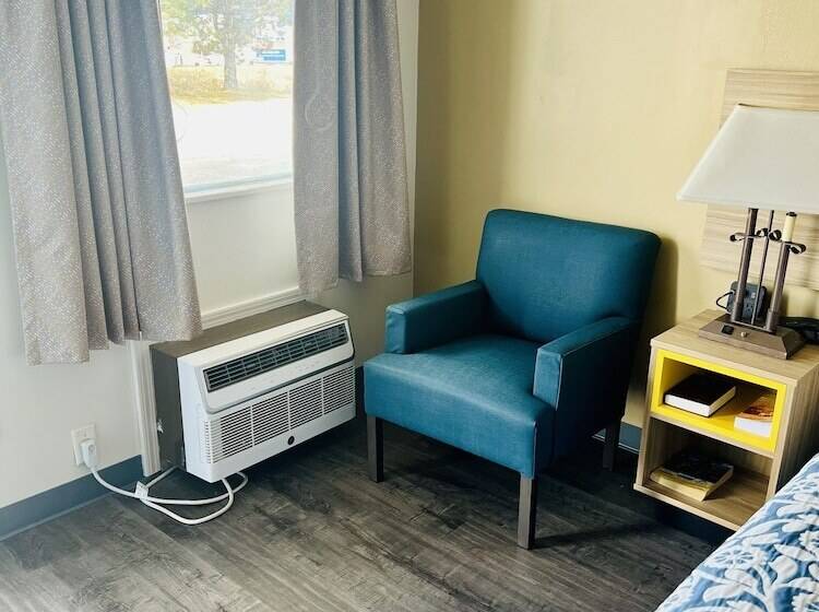 هتل Days Inn By Wyndham Fort Wayne