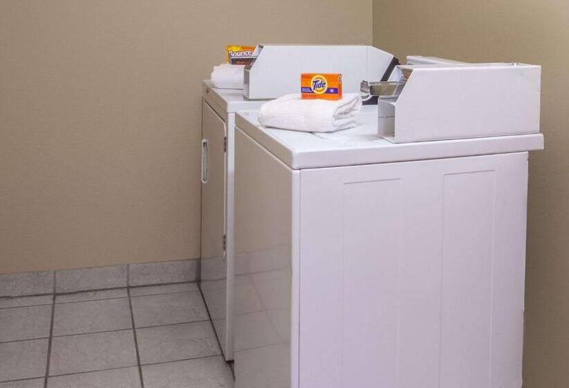 בית מלון כפרי Days Inn By Wyndham Glasgow